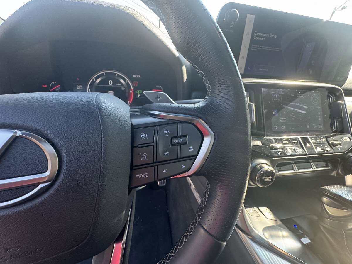 Used 2023 Lexus LX 600 F Sport image 16