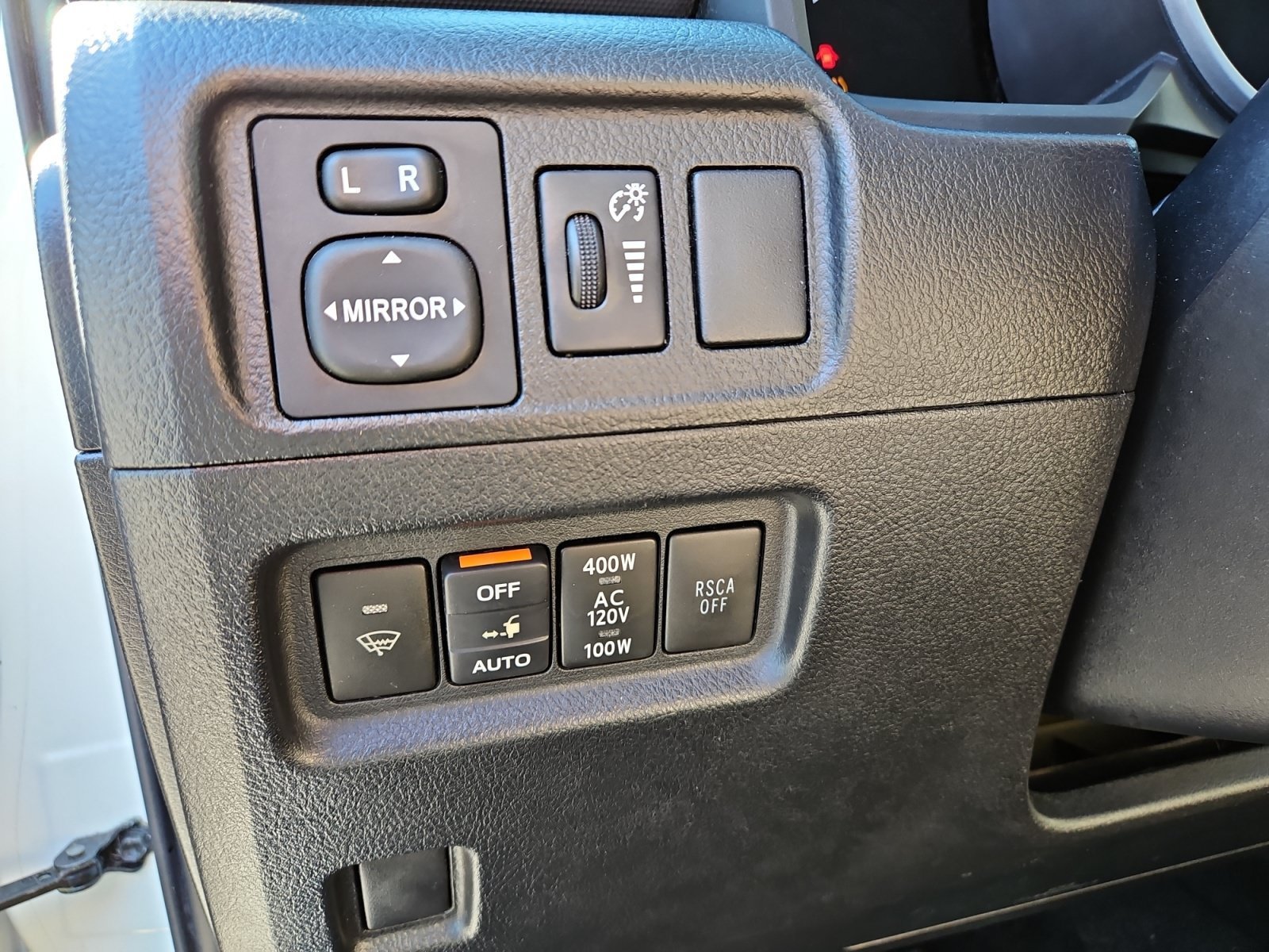 Used 2013 Toyota 4Runner Limited AWD/4WD image 24