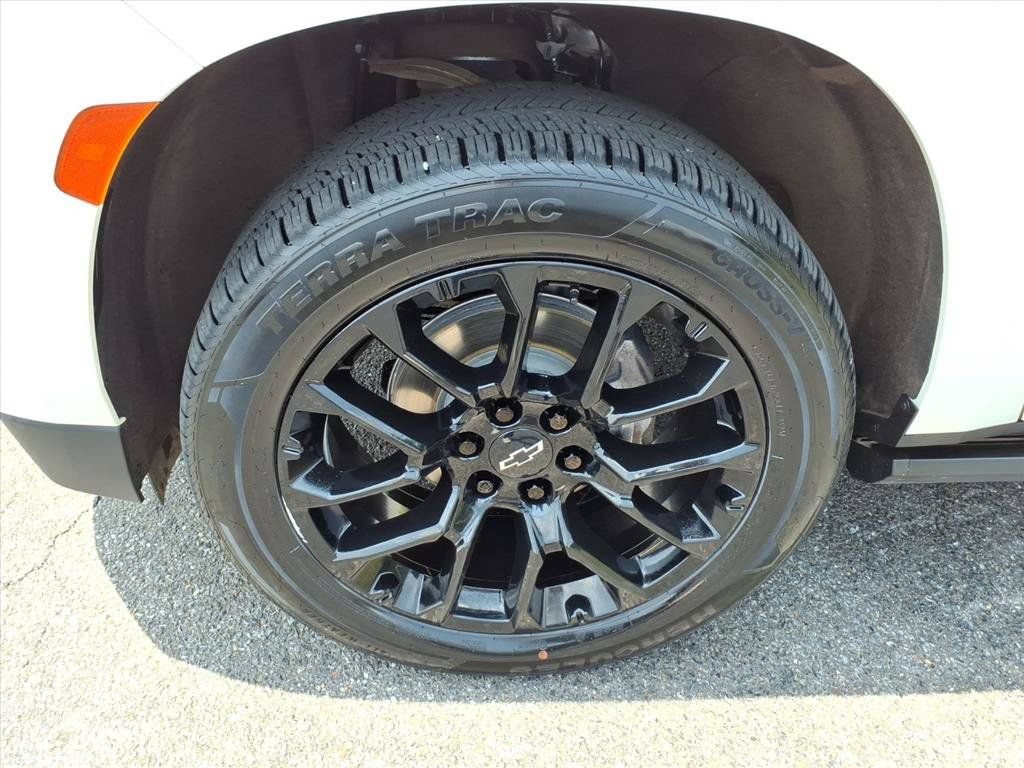 Used 2023 Chevrolet Tahoe High Country AWD/4WD image 9