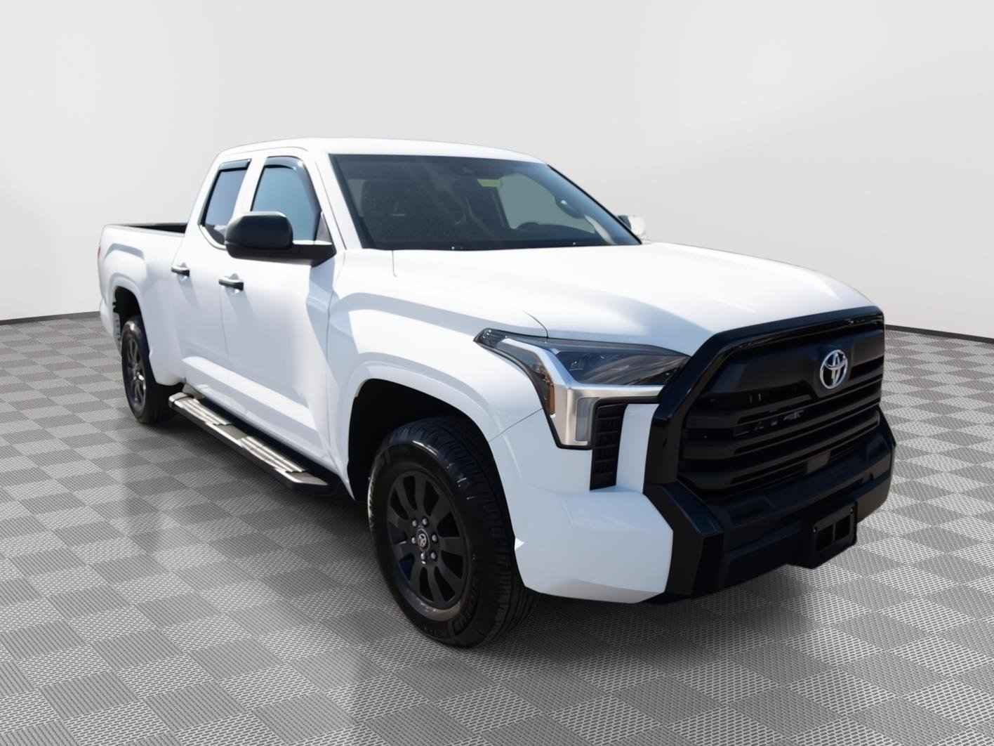 Used 2026 Toyota Tundra SR AWD/4WD image 3
