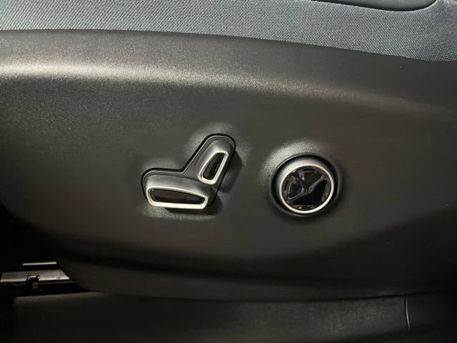 New 2027 Chrysler Pacifica Pinnacle AWD/4WD image 13
