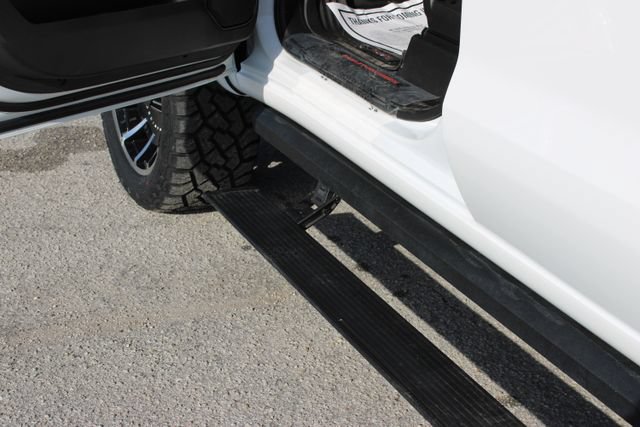 Used 2022 GMC Sierra 1500 AT4 w/ AT4 Premium Package AWD/4WD image 19