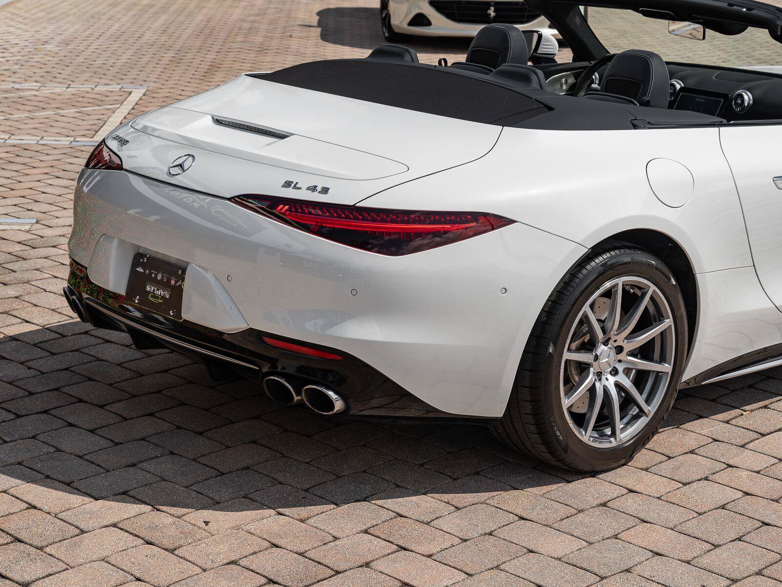 Used 2023 Mercedes-Benz SL 43 AMG image 31