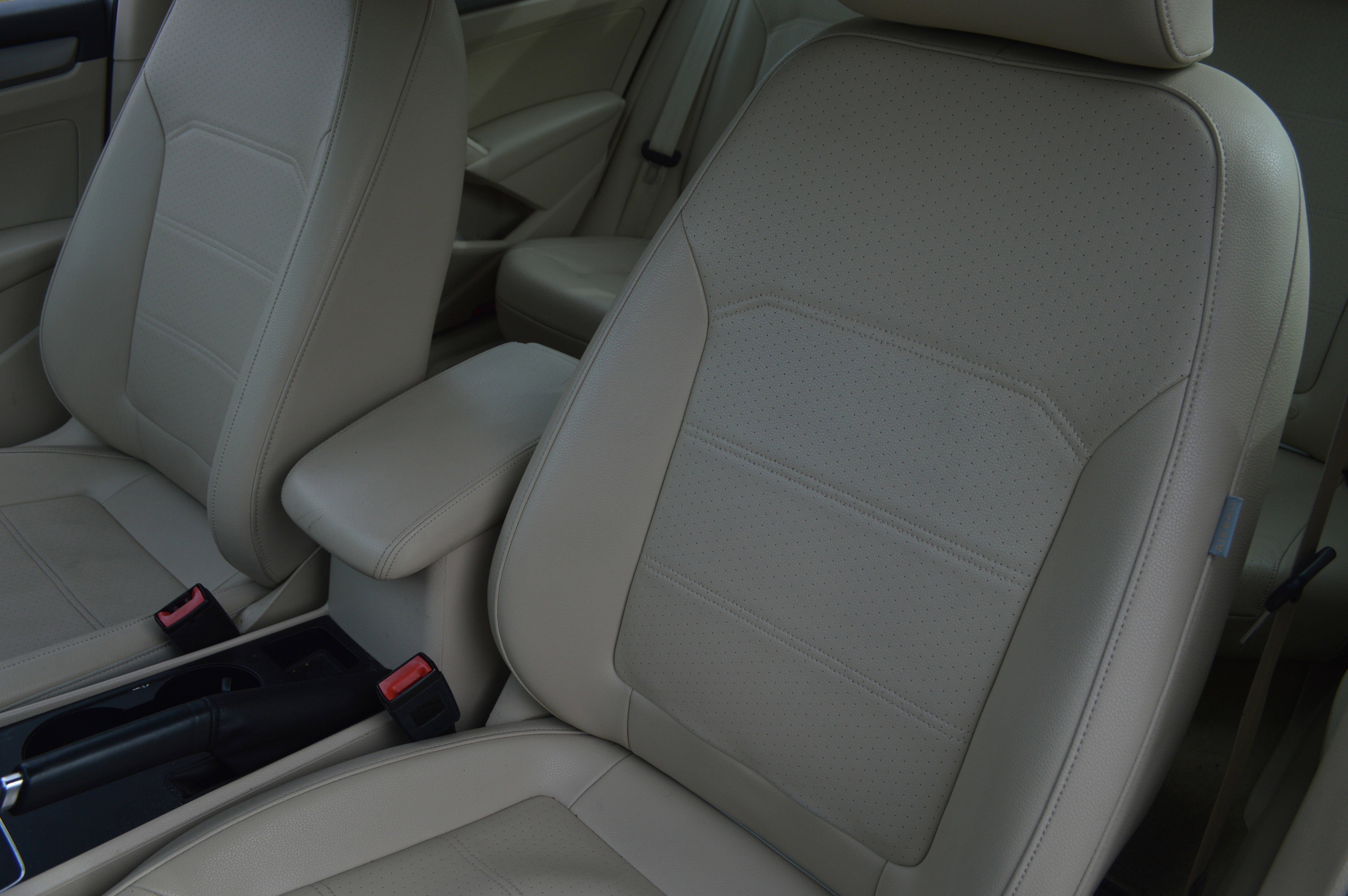 Used 2015 Volkswagen Passat 1.8T Limited Edition image 25