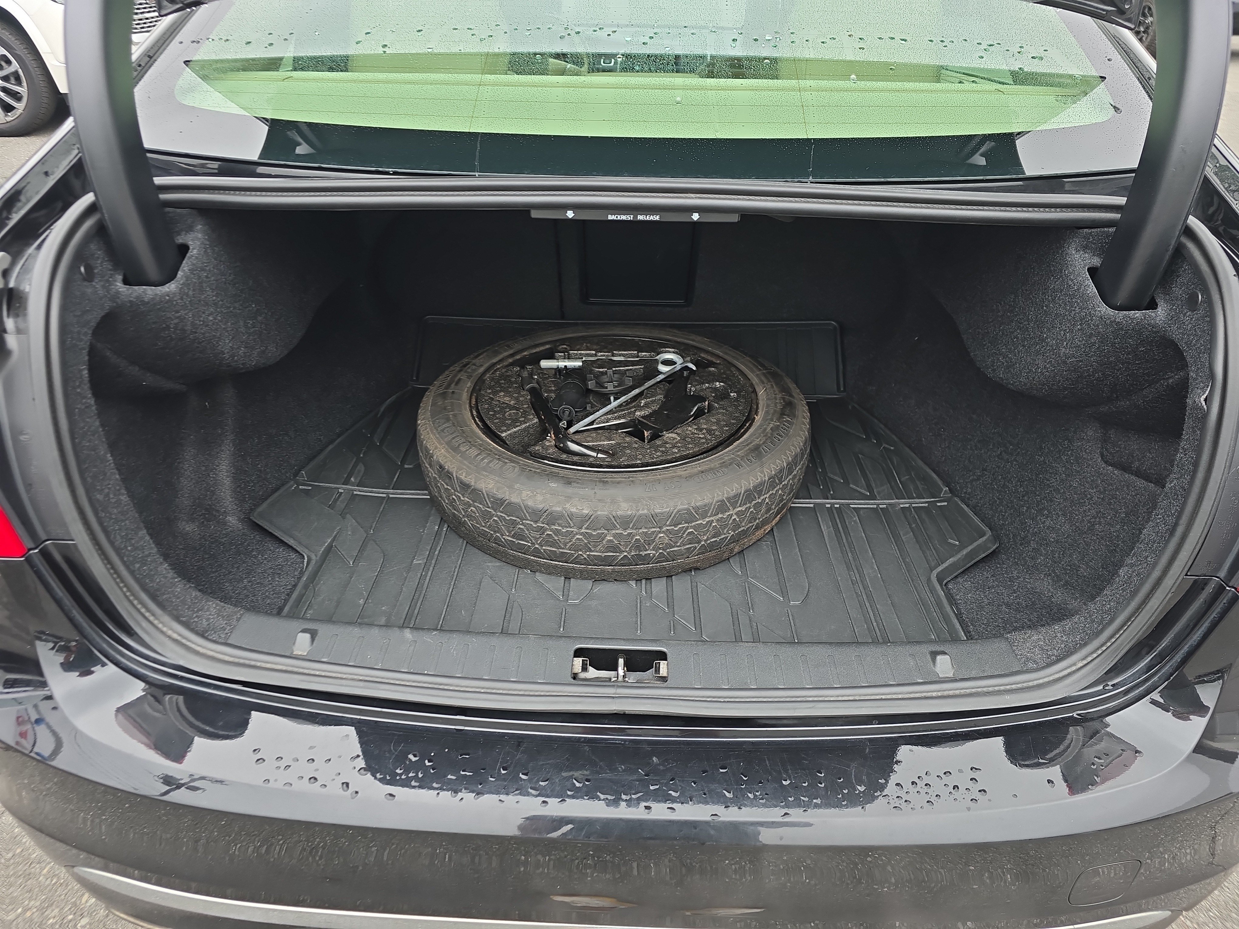 Used 2016 Volvo S60 T5 Inscription Platinum FWD image 5