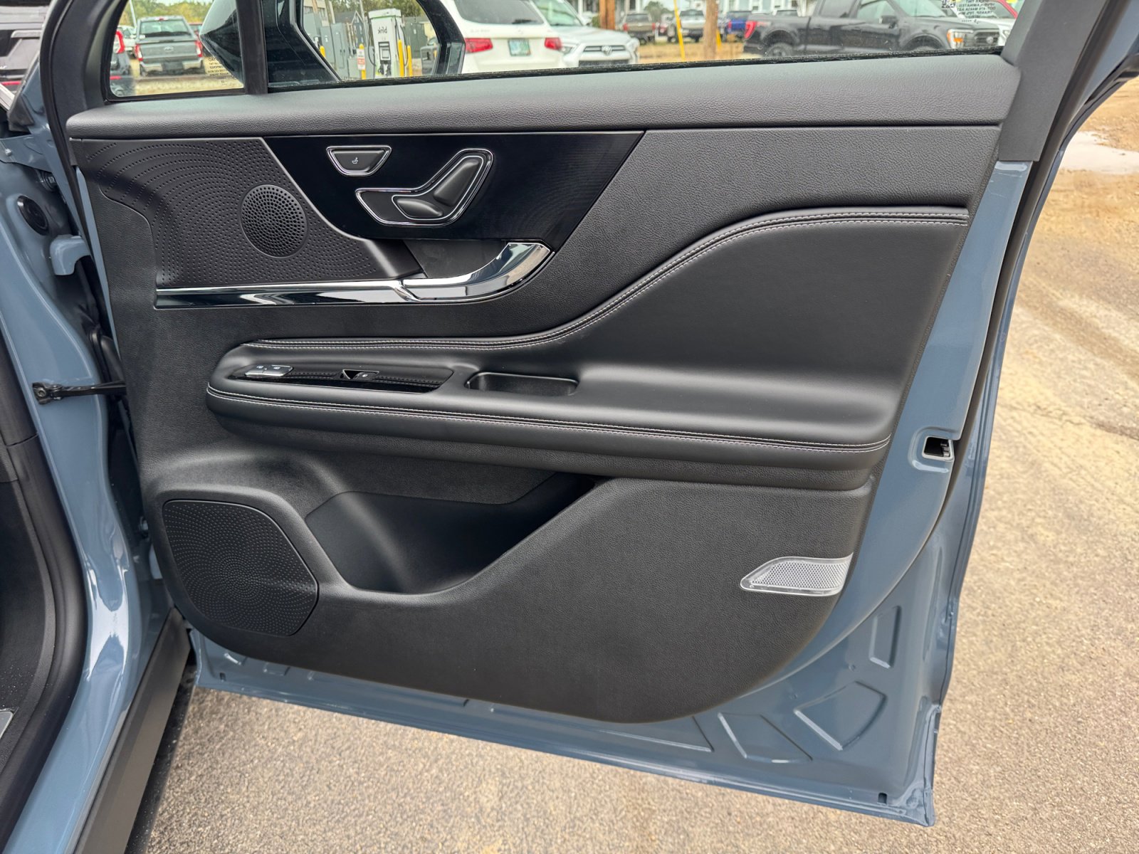 New 2026 Lincoln Corsair Premiere AWD/4WD image 29