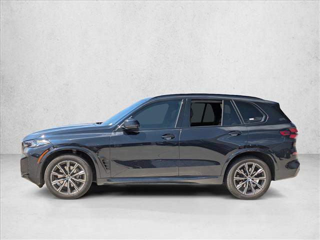 Used 2025 BMW X5 xDrive40i w/ M Sport Package AWD/4WD image 8