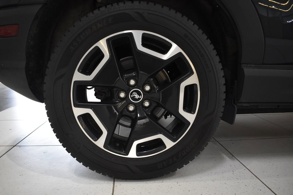 Used 2022 Ford Bronco Sport Outer Banks image 11