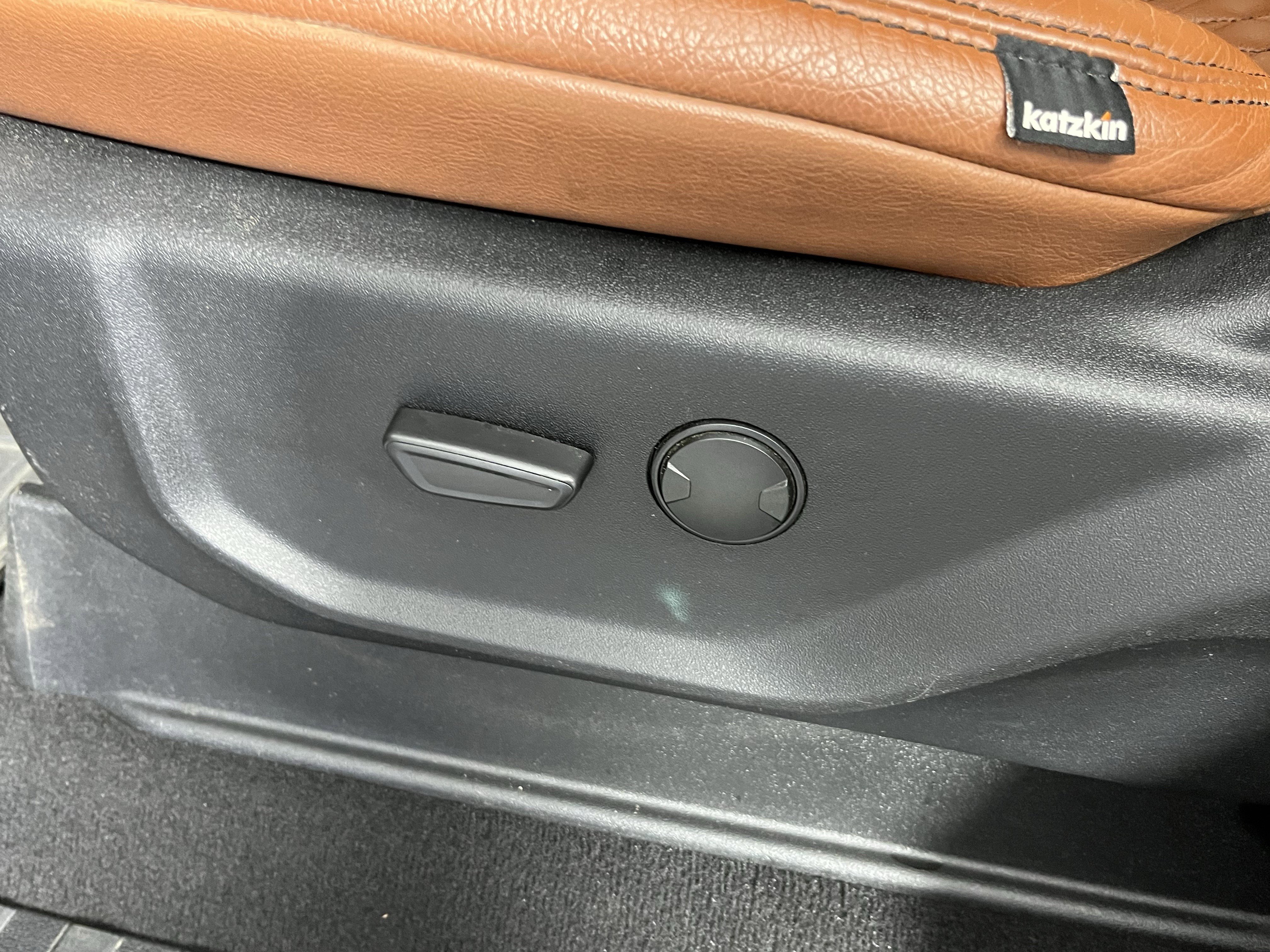 Used 2021 Ford F450 XLT w/ XLT Premium Package image 15