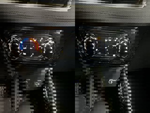 Used 2024 Chevrolet TrailBlazer LT w/ LT Cold Weather Package image 17