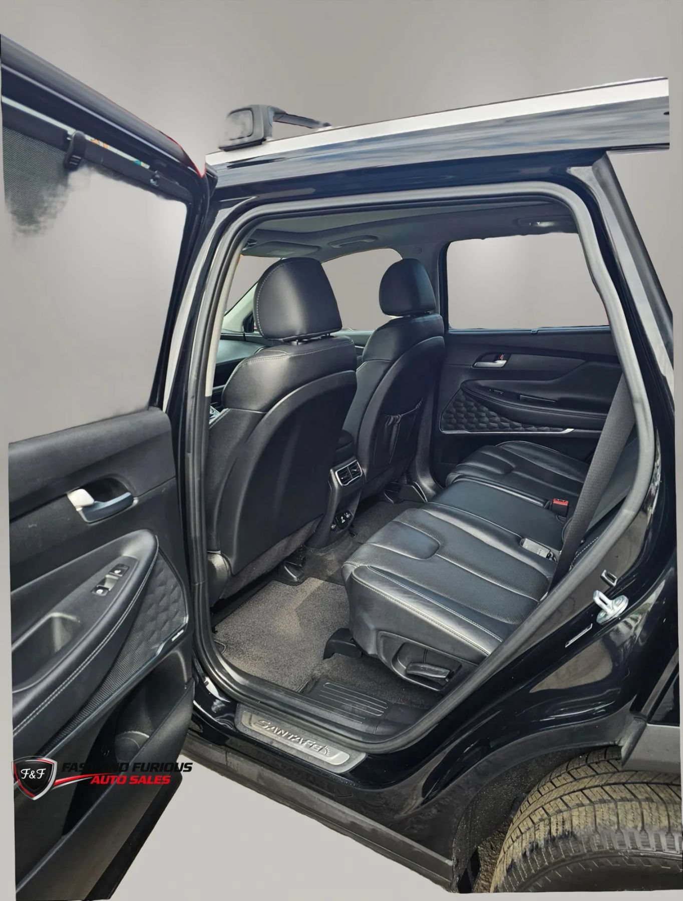 Used 2023 Hyundai Santa Fe Limited AWD/4WD image 7