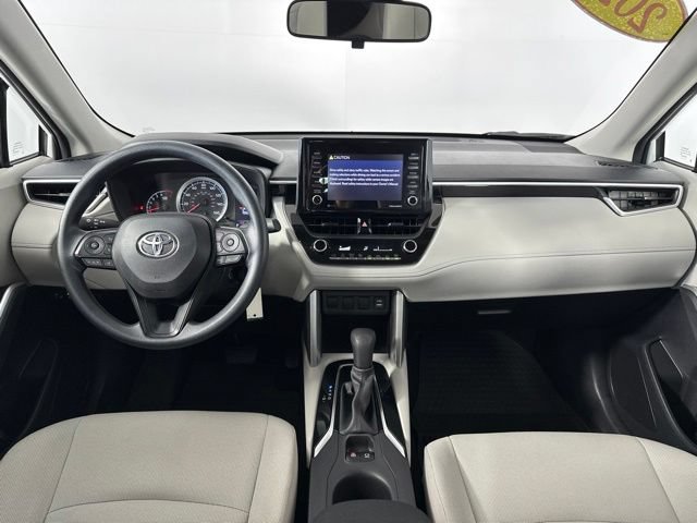 Used 2022 Toyota Corolla Cross L AWD/4WD image 15