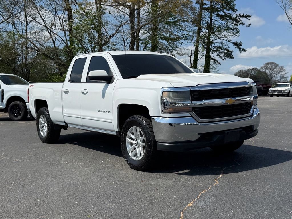 Used 2016 Chevrolet Silverado 1500 LT w/ Trailering Package image 2