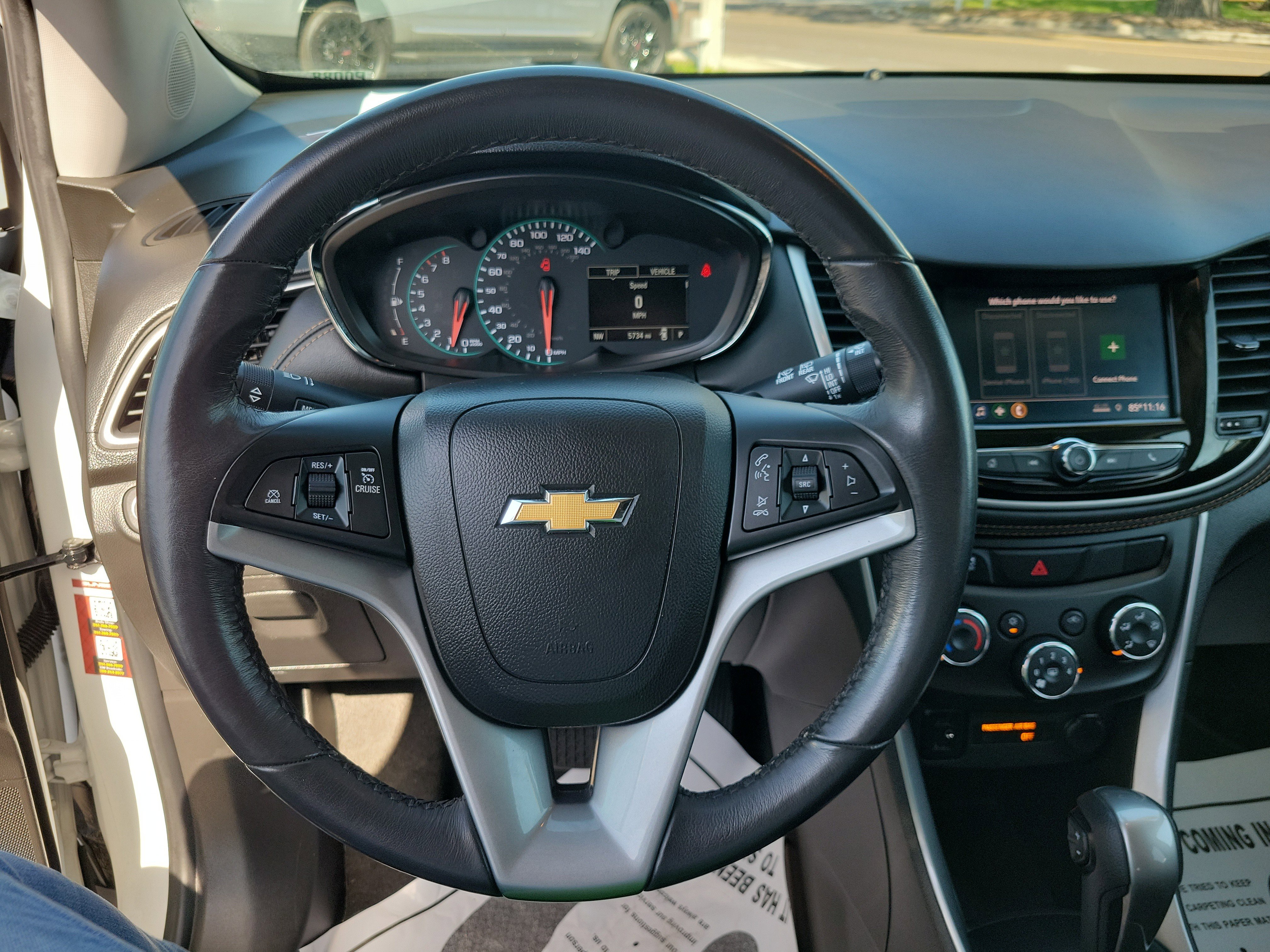 Certified 2022 Chevrolet Trax LT w/ LT Convenience Package image 31