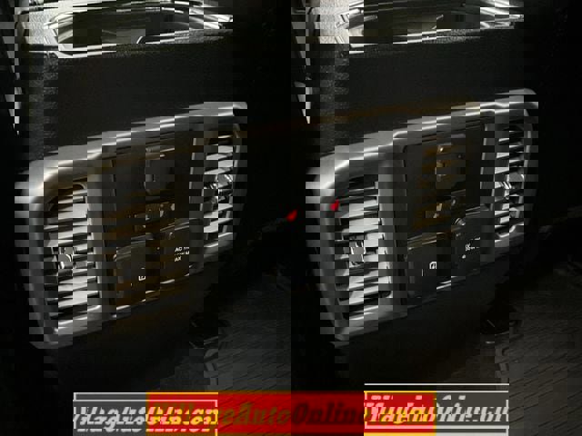 Used 2019 Ford F150 Platinum w/ Equipment Group 701A Luxury image 40