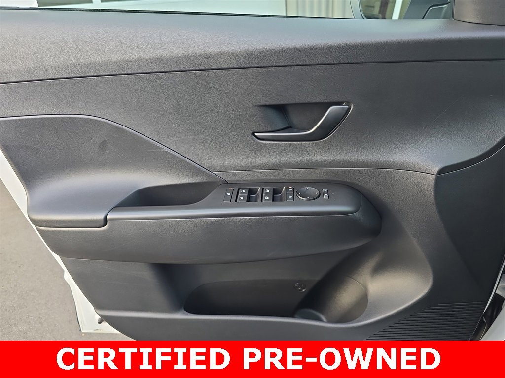 Used 2024 Hyundai Kona SEL w/ Convenience Package image 27