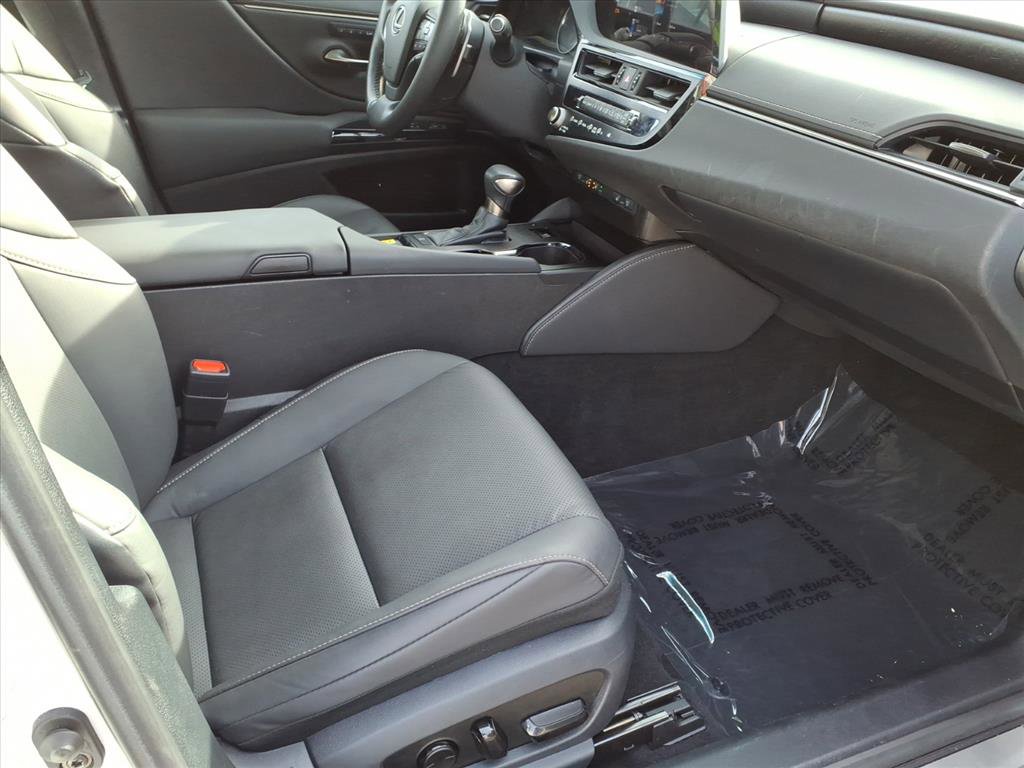 Certified 2023 Lexus ES 350 w/ Premium Package image 8