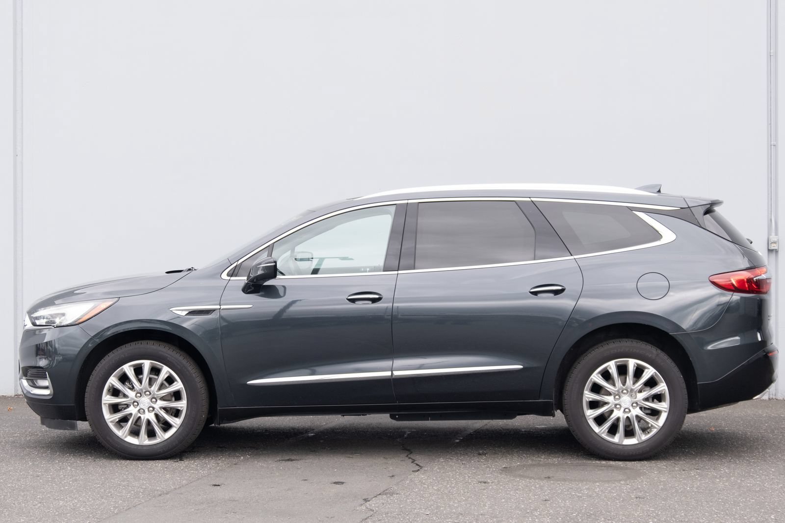 Used 2021 Buick Enclave Essence w/ Experience Buick Package AWD/4WD image 30