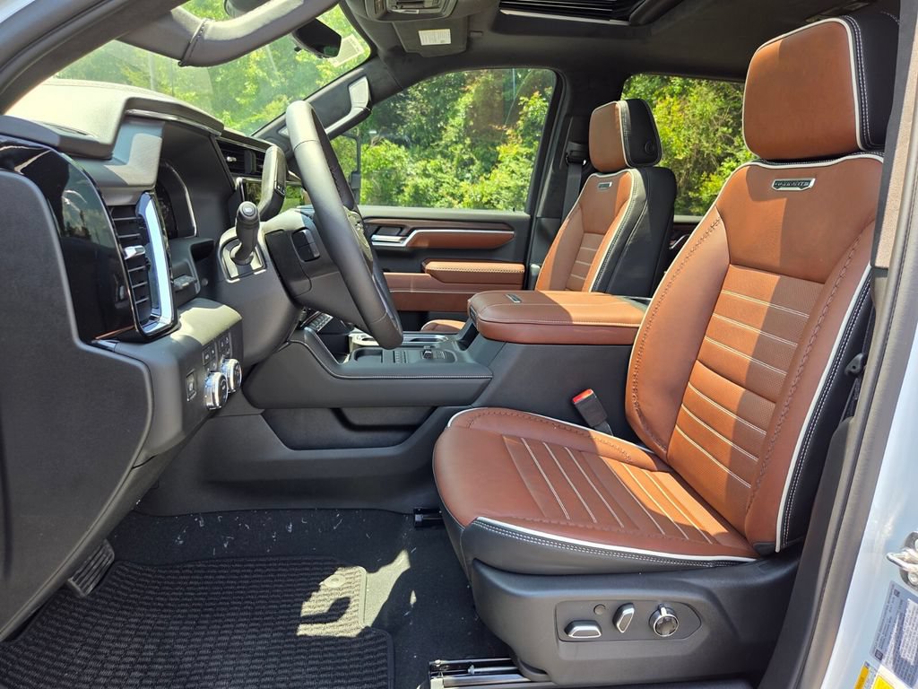 New 2026 GMC Sierra 3500 Denali Ultimate AWD/4WD image 12