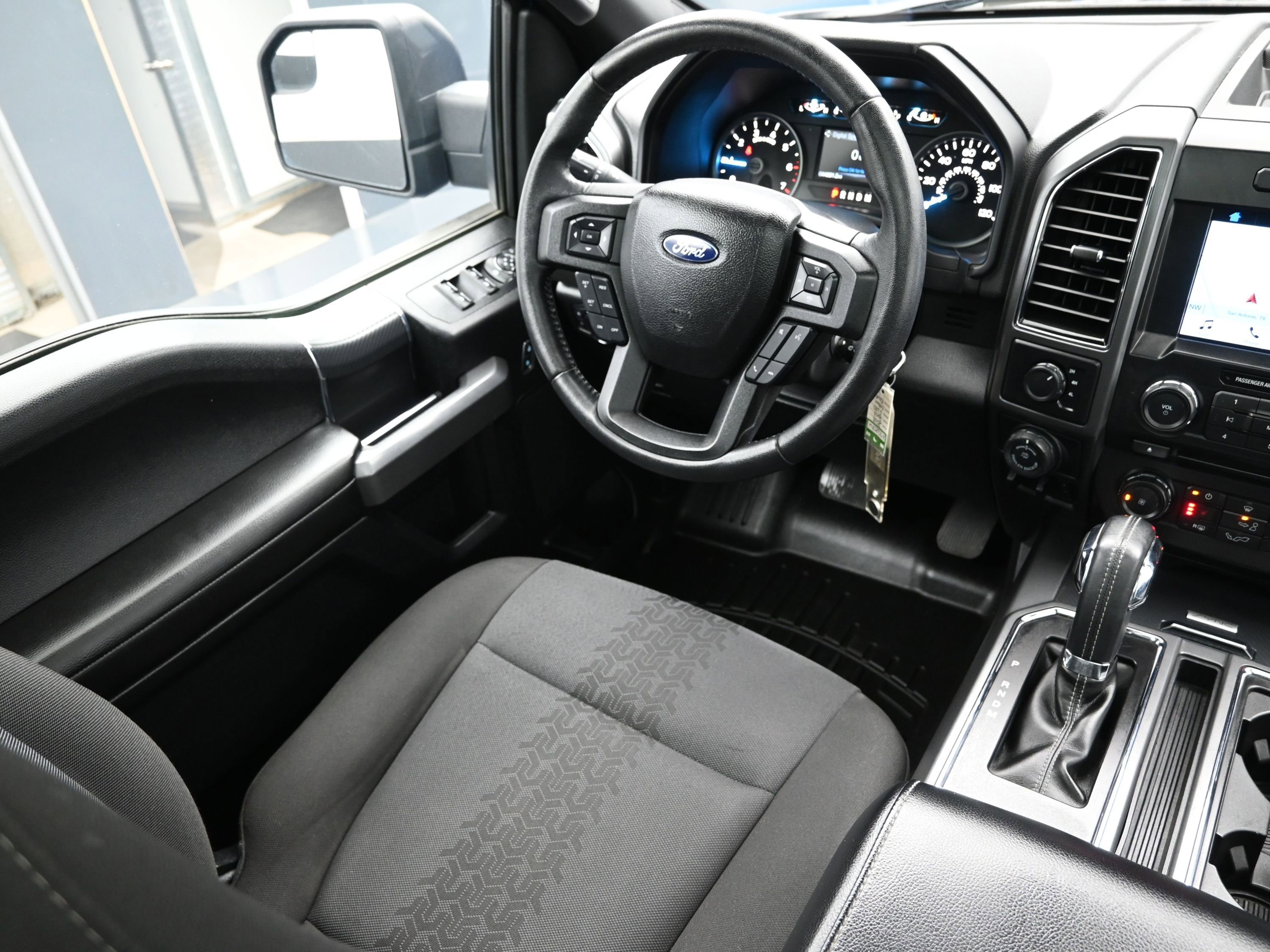 Used 2018 Ford F150 XLT w/ Equipment Group 302A Luxury image 24