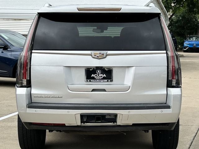 Used 2017 Cadillac Escalade Luxury RWD image 5