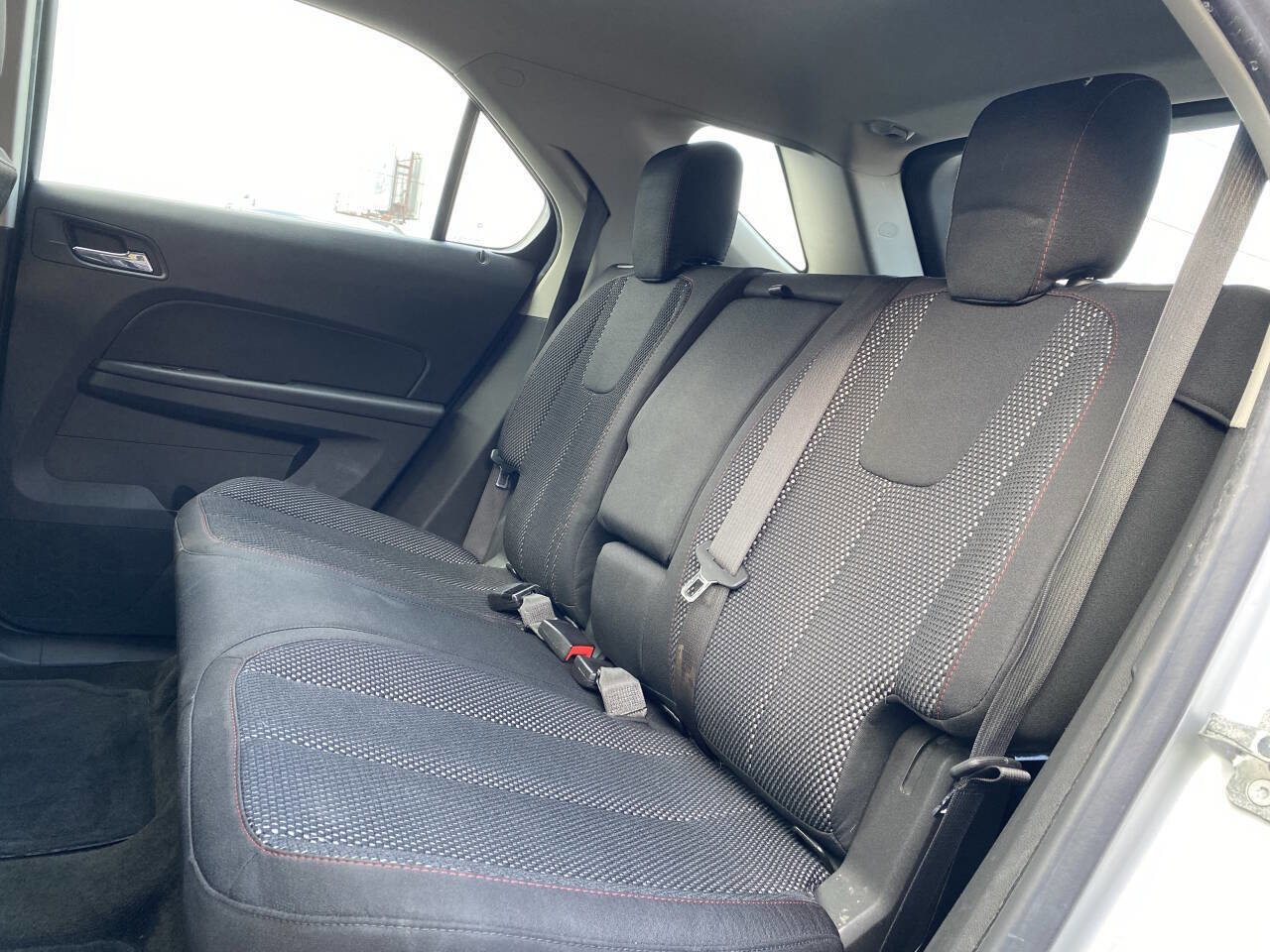 Used 2016 Chevrolet Equinox LS AWD/4WD image 14