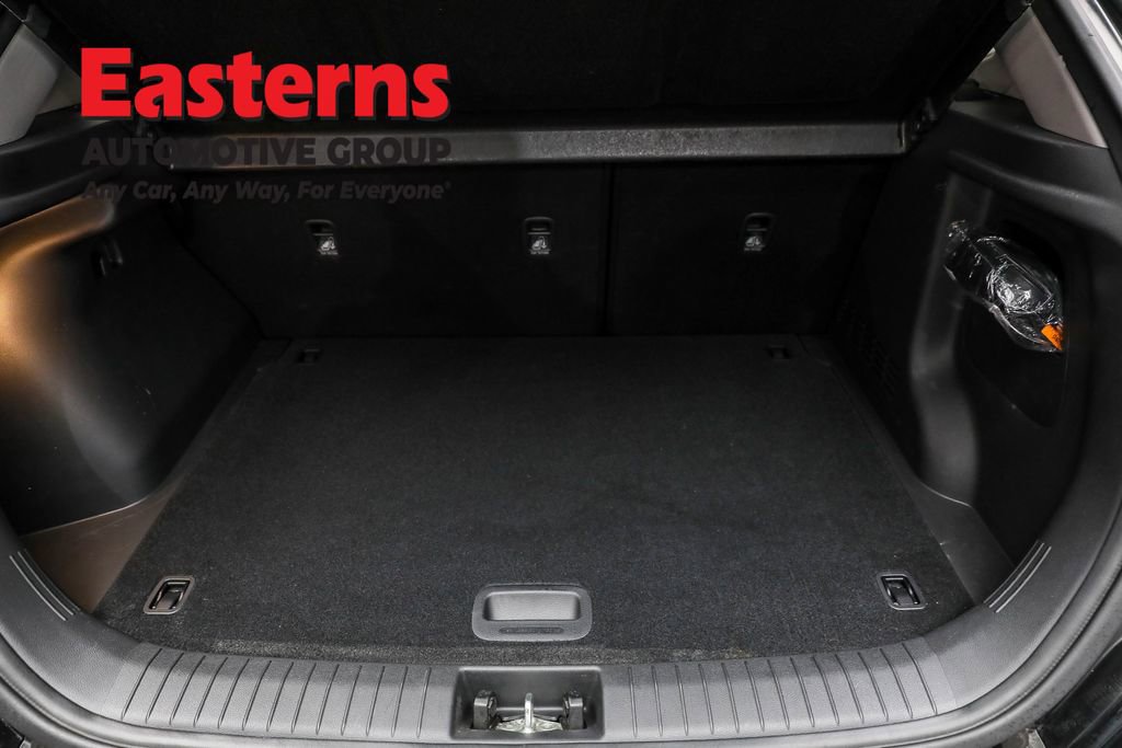 Used 2023 Hyundai Kona SEL image 9