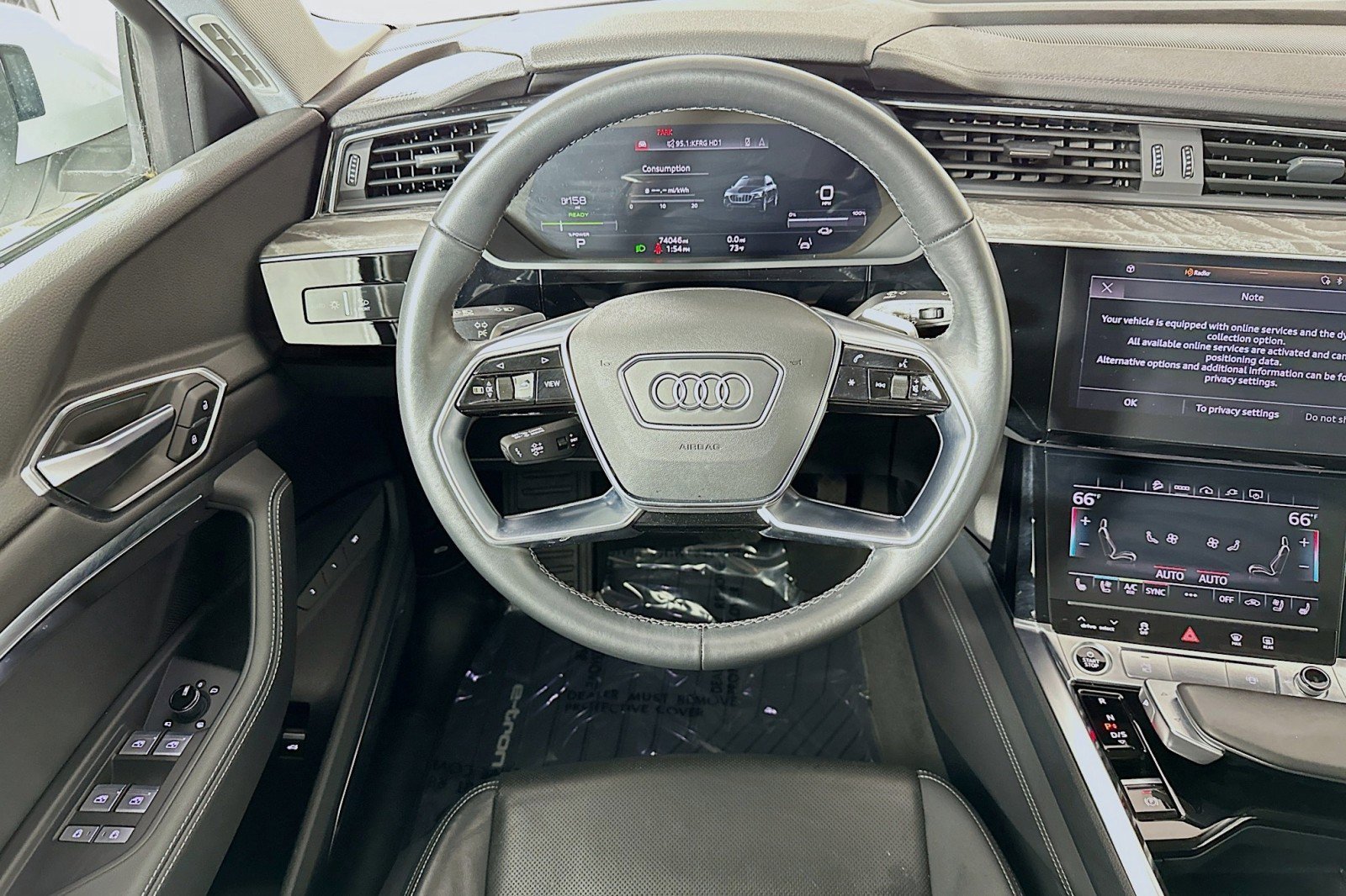 Used 2022 Audi e-tron Premium Plus w/ Premium Plus Package image 5