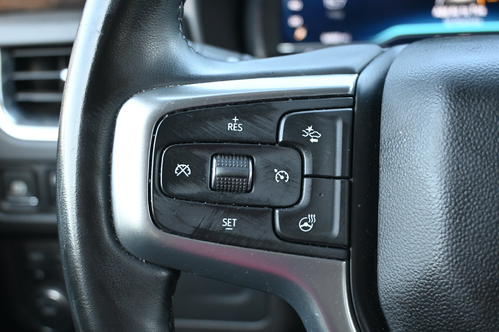 Used 2024 Chevrolet Suburban Premier AWD/4WD image 11