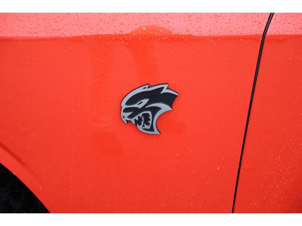 Used 2016 Dodge Challenger SRT Hellcat image 12