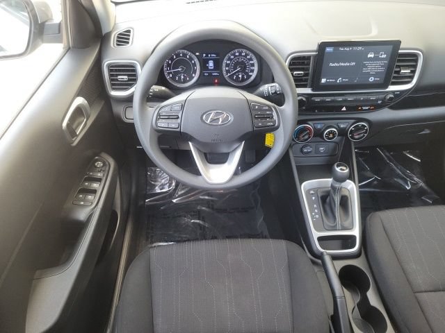 Used 2020 Hyundai Venue SE FWD image 14