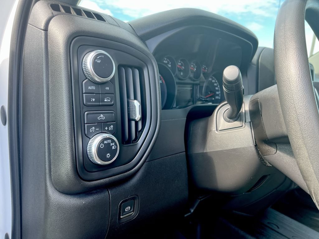 Used 2020 GMC Sierra 1500 4x4 Crew Cab w/ Convenience Package image 15