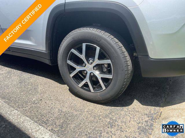 Certified 2025 Jeep Grand Cherokee Limited AWD/4WD image 13