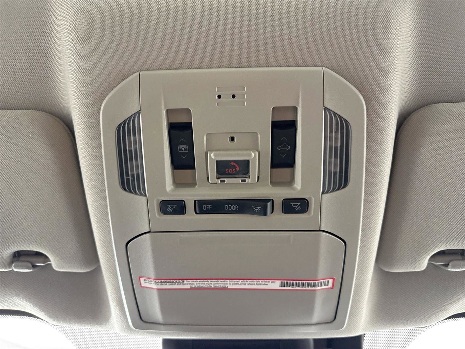 Used 2023 Toyota Highlander Platinum FWD image 24