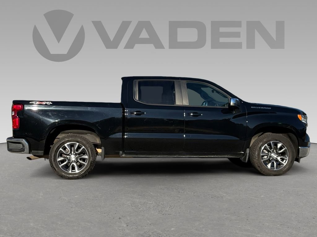 Used 2022 Chevrolet Silverado 1500 LT w/ Protection Package image 5
