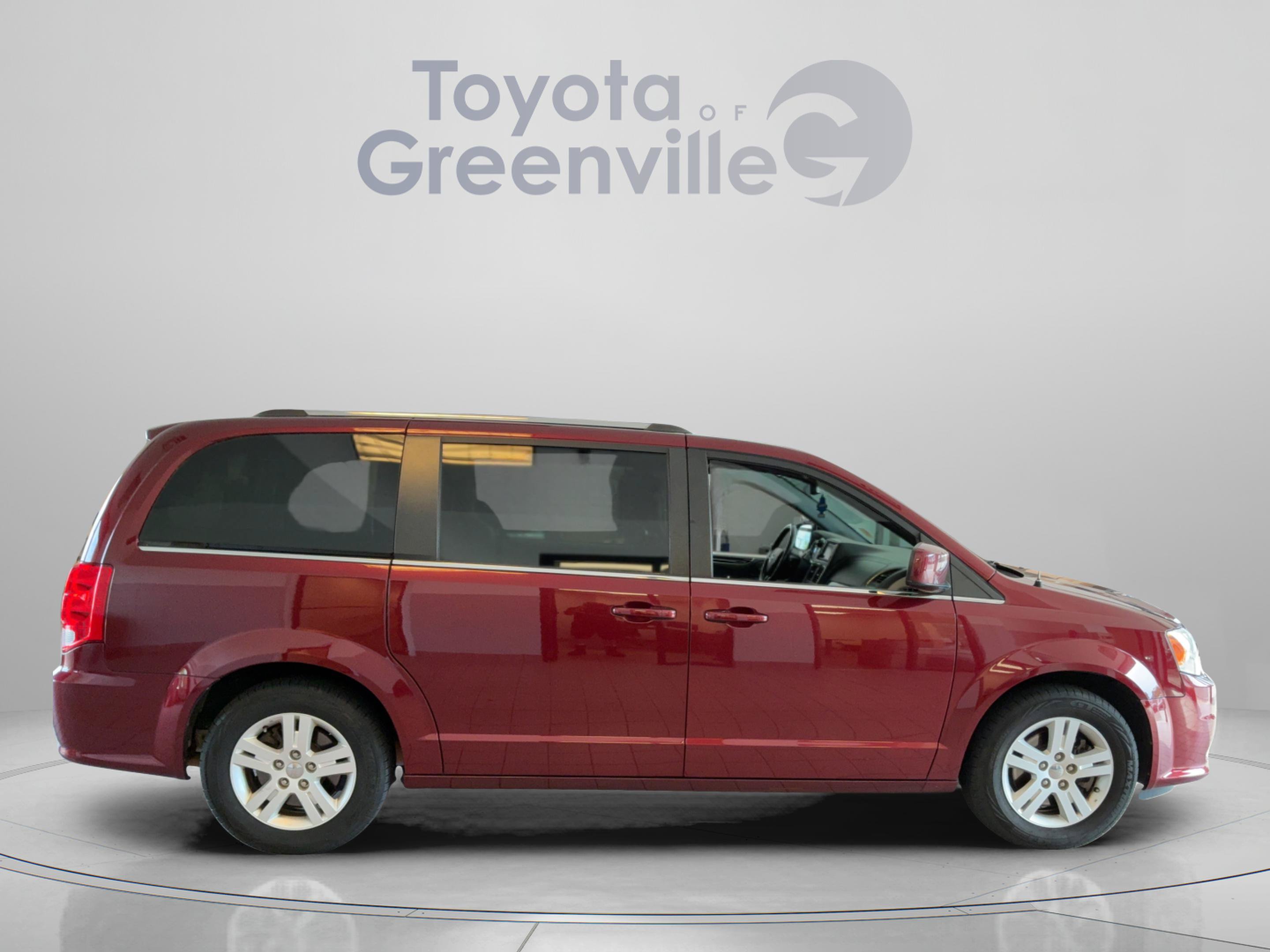 Used 2019 Dodge Grand Caravan SXT FWD image 7