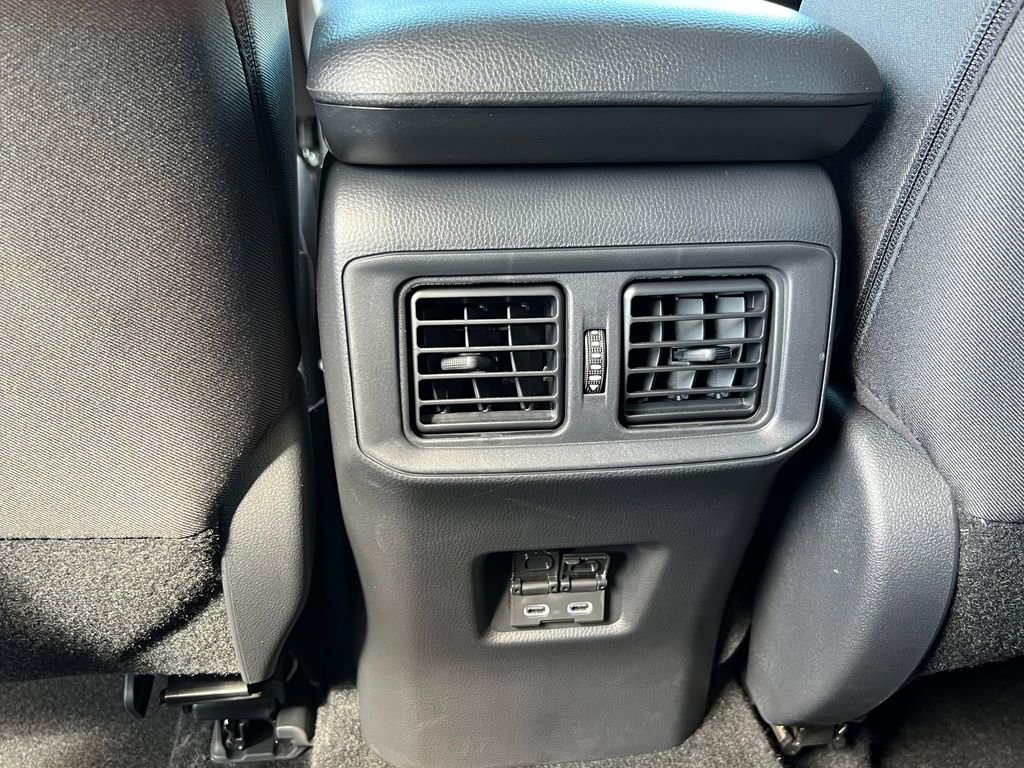 Used 2025 Toyota RAV4 XLE w/ Convenience Package image 12