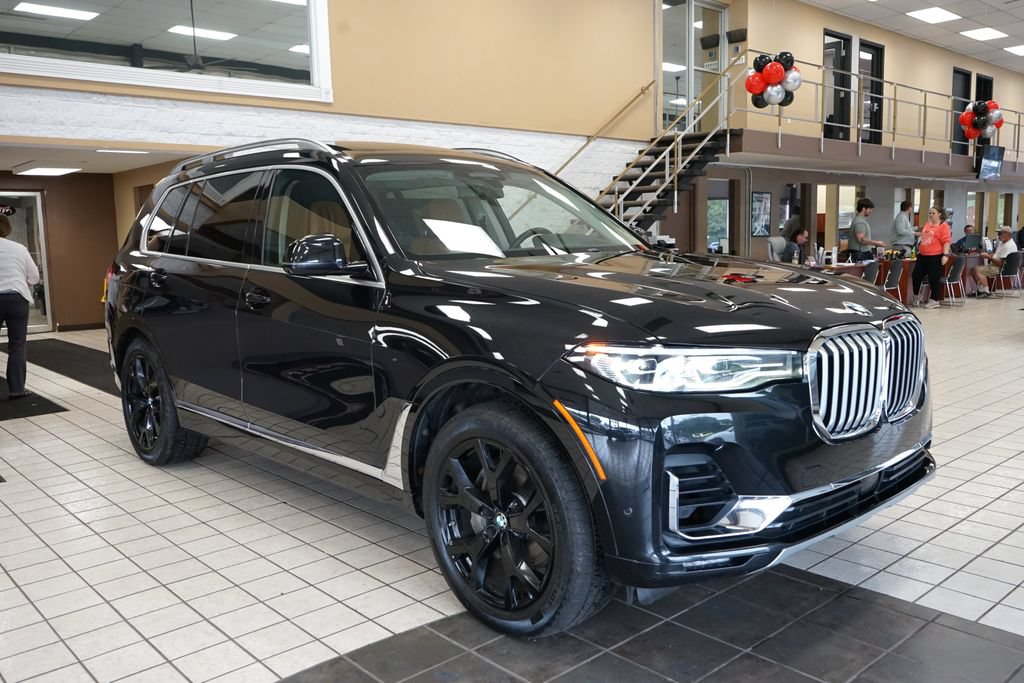 Used 2019 BMW X7 xDrive50i w/ Premium Package AWD/4WD image 22