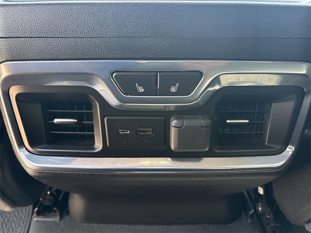 Used 2023 GMC Sierra 3500 Denali w/ Denali Ultimate Package image 35