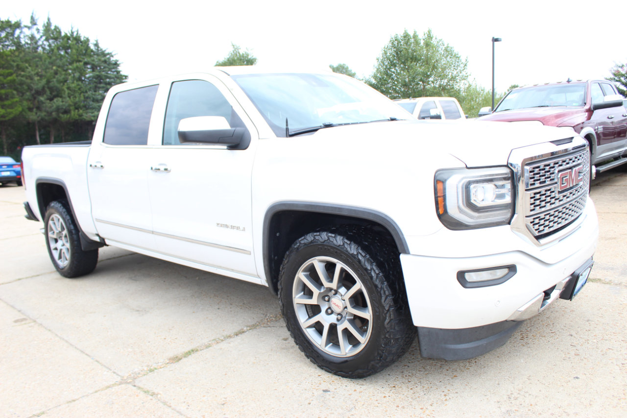 Used 2016 GMC Sierra 1500 Denali w/ Enhanced Driver Alert Package image 10