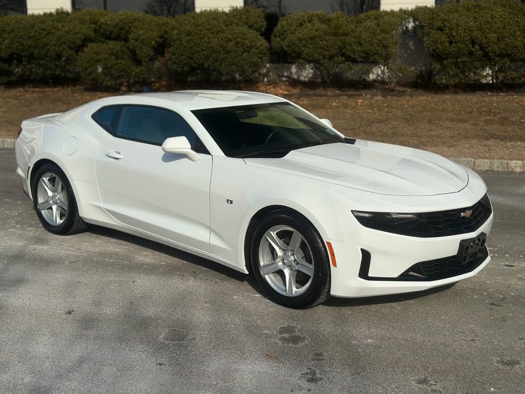Used 2024 Chevrolet Camaro LT image 2