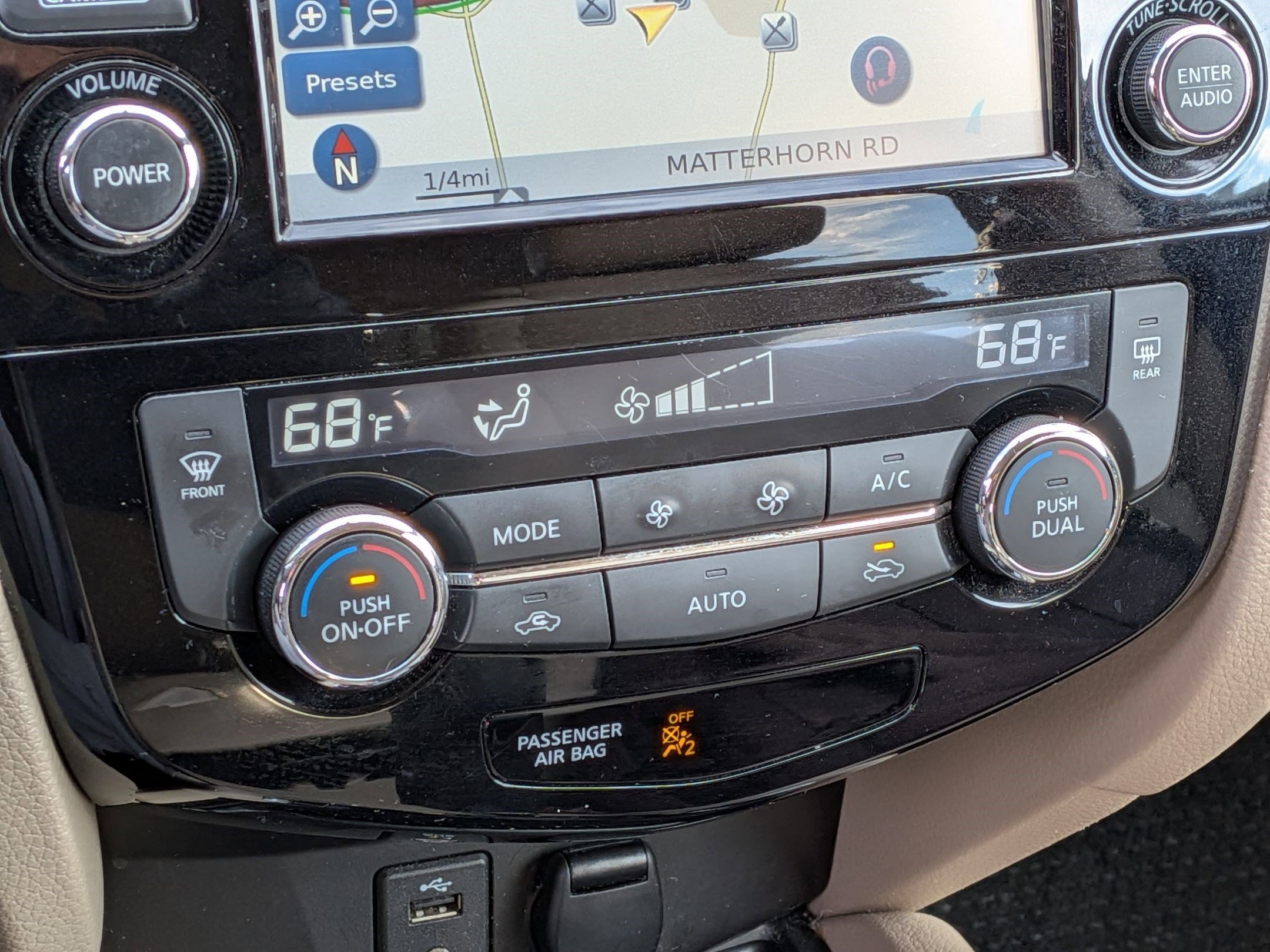 Used 2016 Nissan Rogue SL w/ SL Premium Package image 22