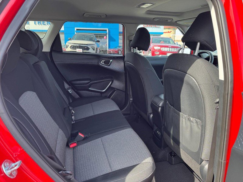 Used 2025 Kia Soul EX image 10