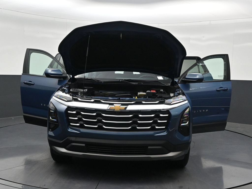 Used 2025 Chevrolet Equinox LT FWD image 36