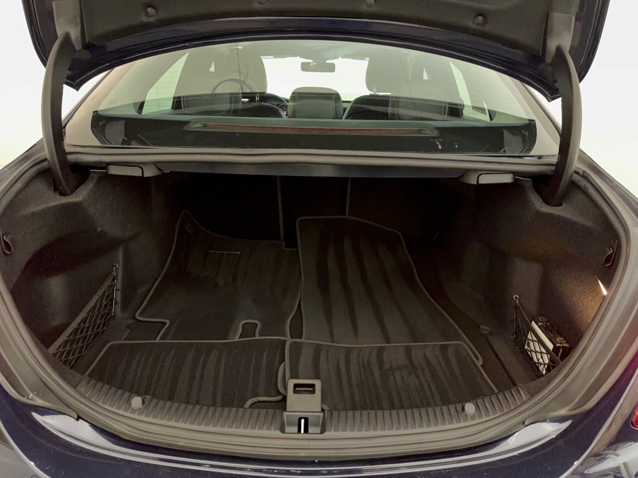 Used 2019 Mercedes-Benz C 300 Sedan image 28