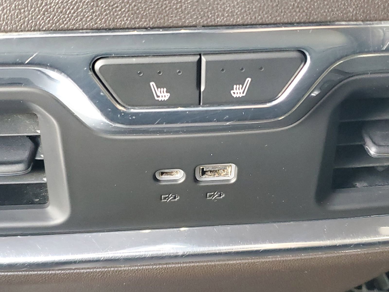 Used 2024 GMC Sierra 1500 Denali w/ Denali Reserve Package AWD/4WD image 12