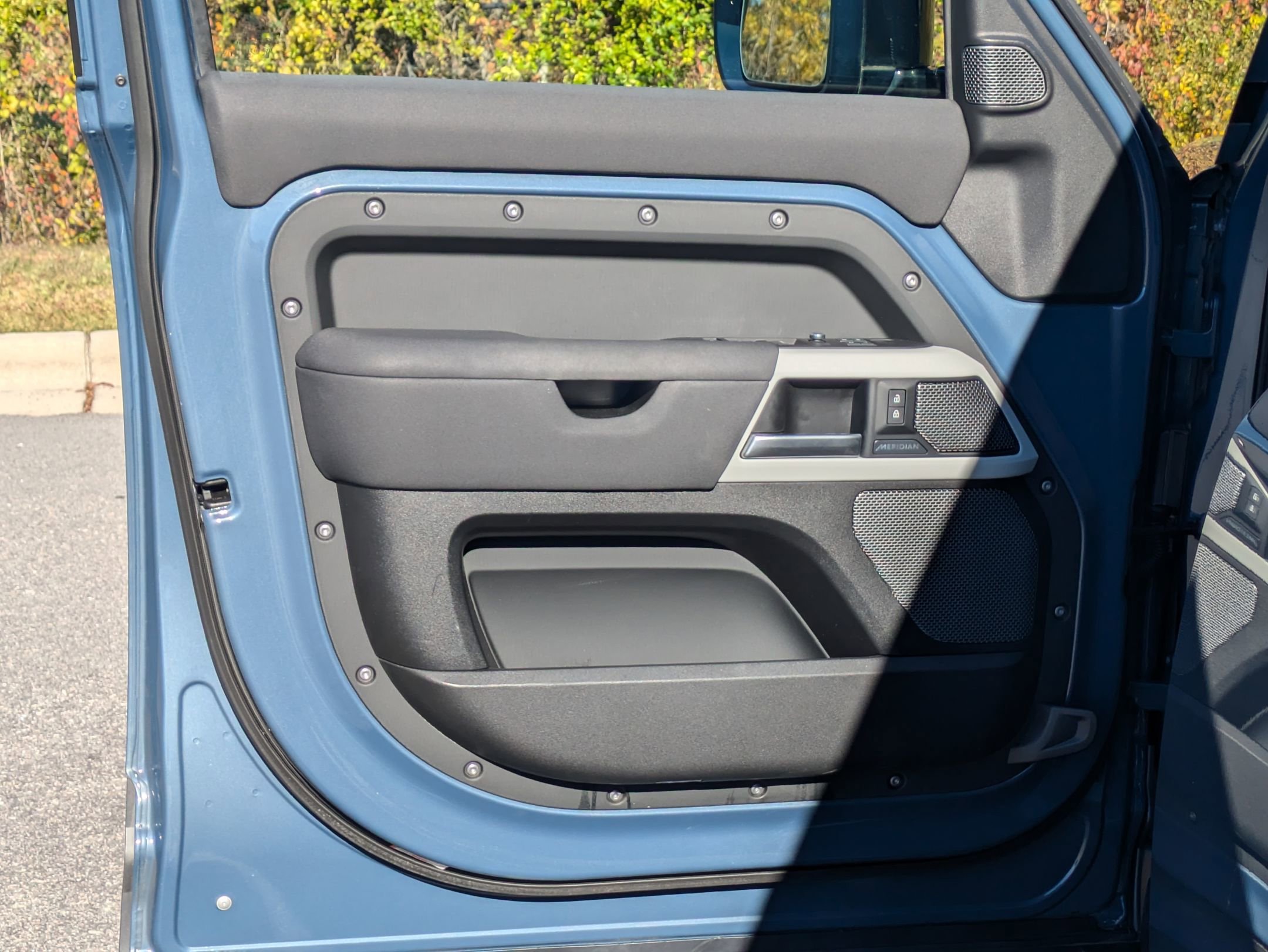 Used 2020 Land Rover Defender 110 SE image 20