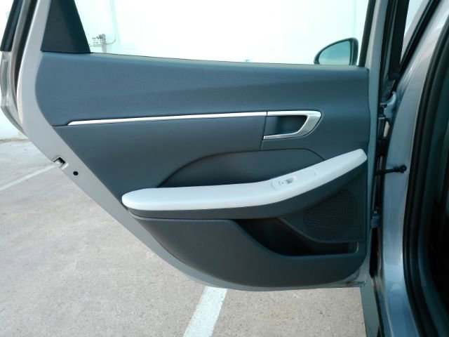 Used 2023 Hyundai Sonata SEL image 18
