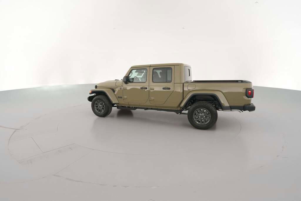 New 2026 Jeep Gladiator Sport image 7