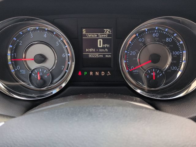 Used 2014 Chrysler Town & Country Touring-L w/ Driver Convenience Group FWD image 13